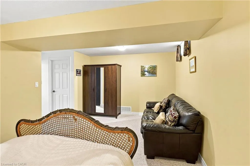 25 Stickland Lane