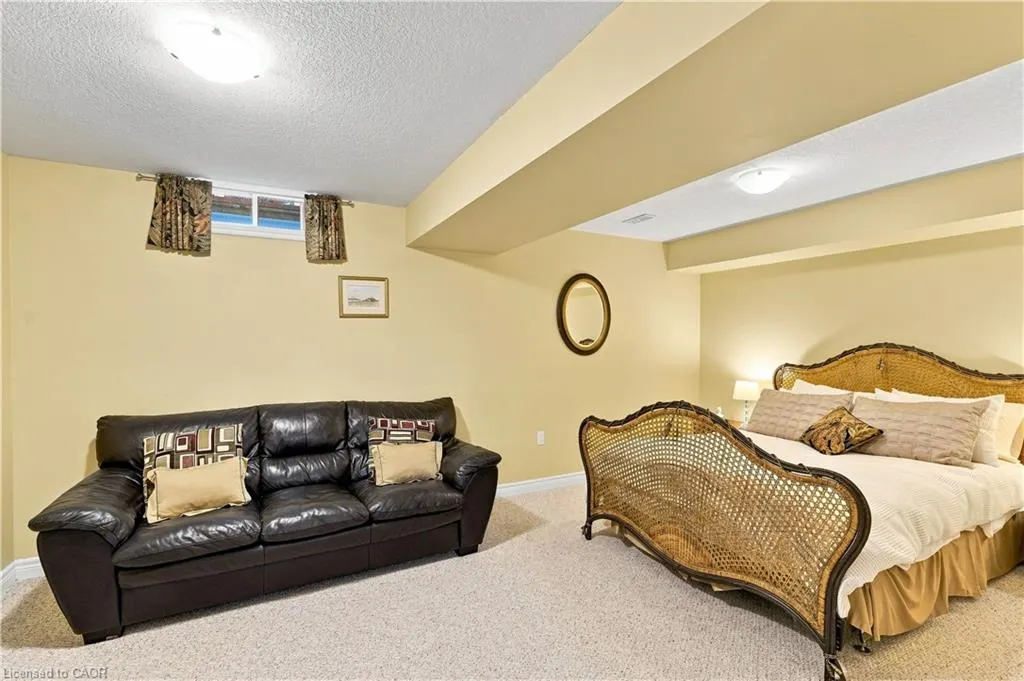 25 Stickland Lane