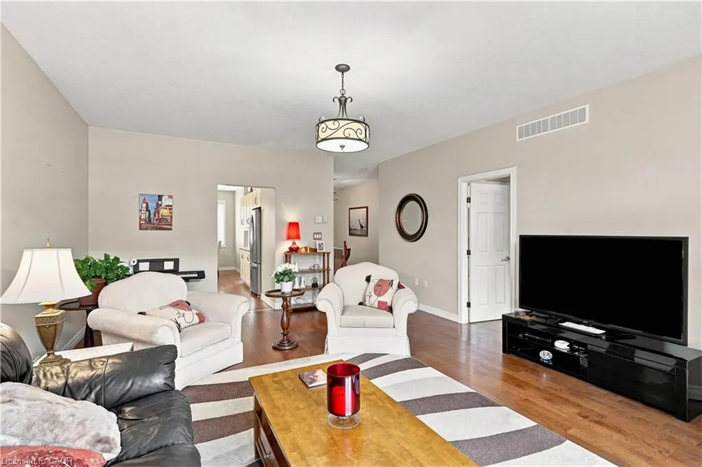 25 Stickland Lane