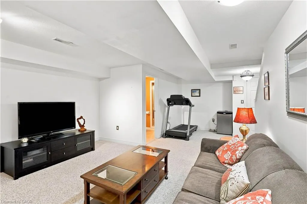 25 Stickland Lane