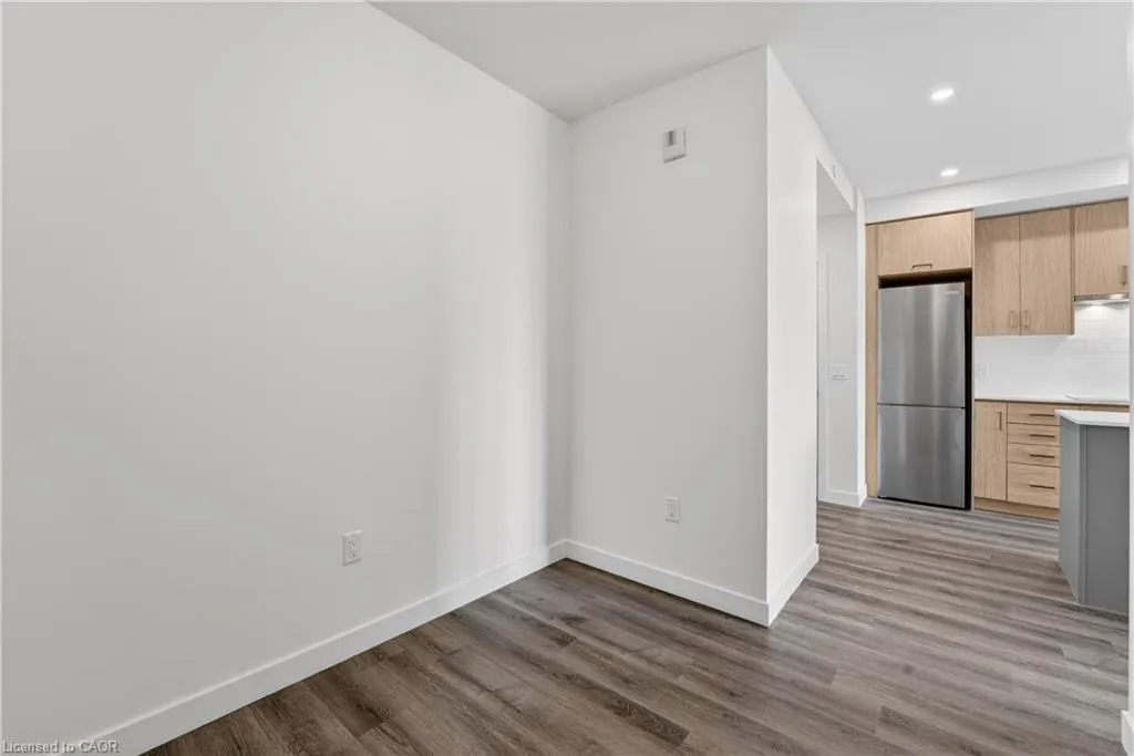 461 Green Road #304