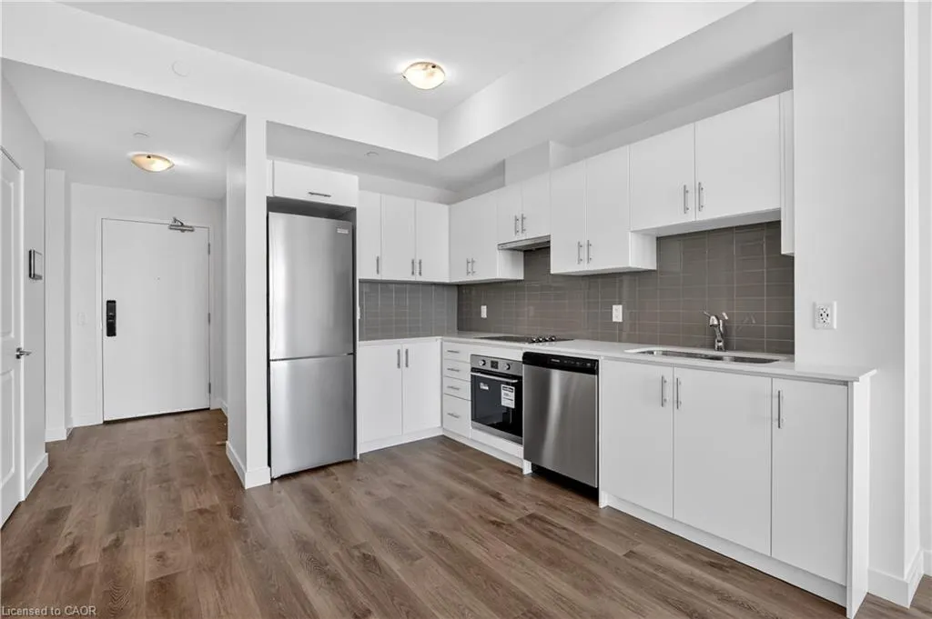 461 Green Road #606