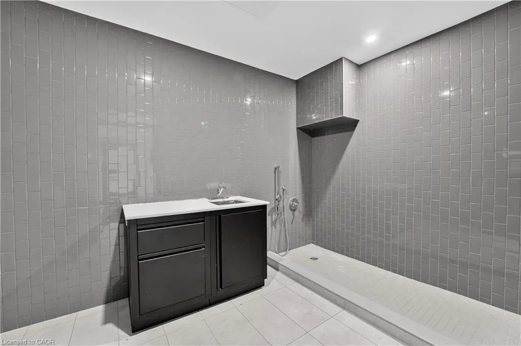 461 Green Road #427
