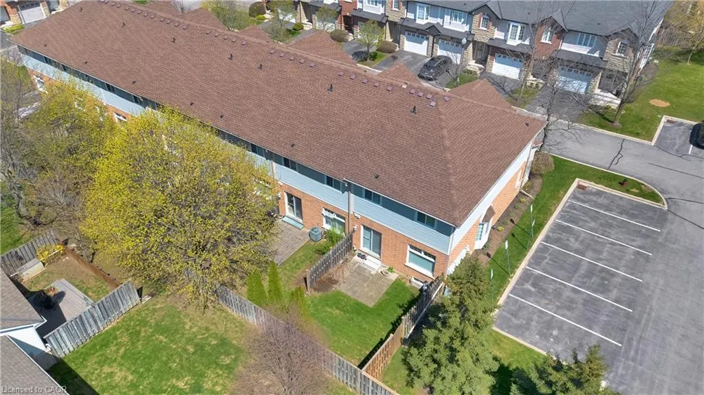 232 Stonehenge Drive #8