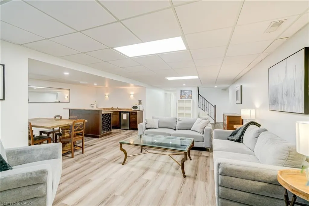 181 Golf Links Road