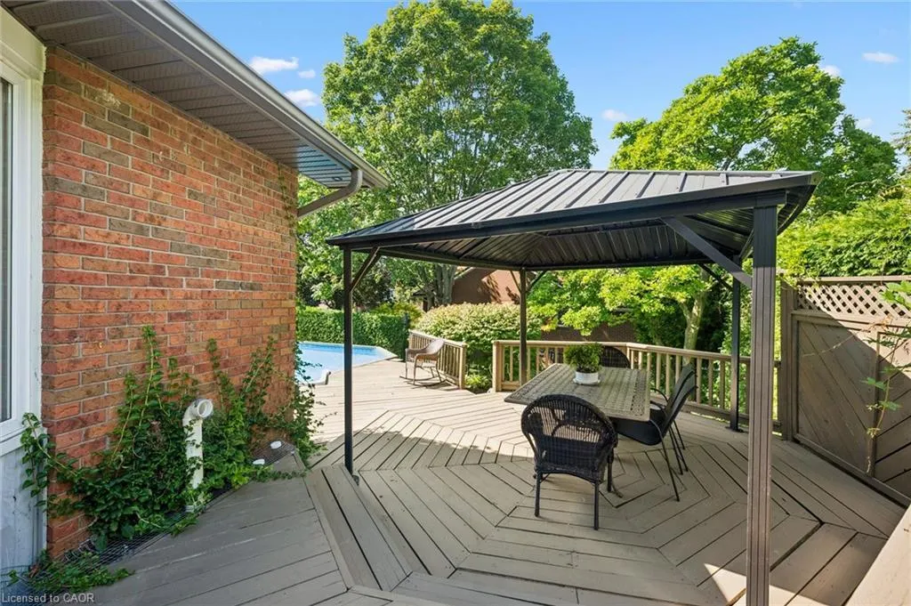 1 Chatterson Drive