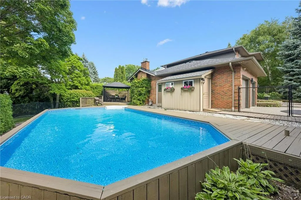 1 Chatterson Drive