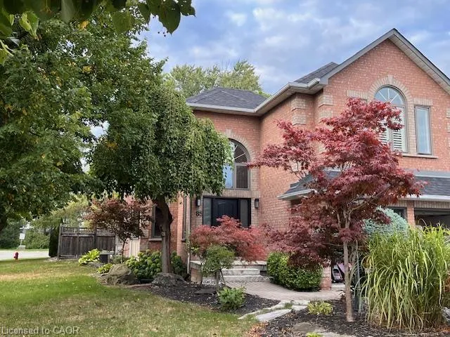 85 Waterford Crescent