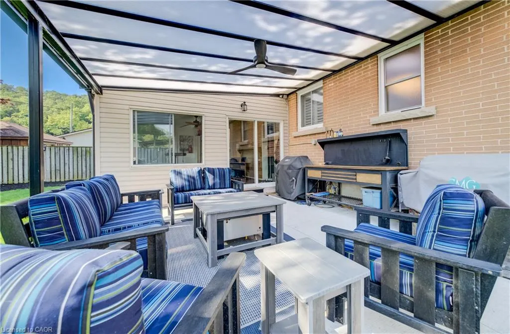 21 Loma Drive