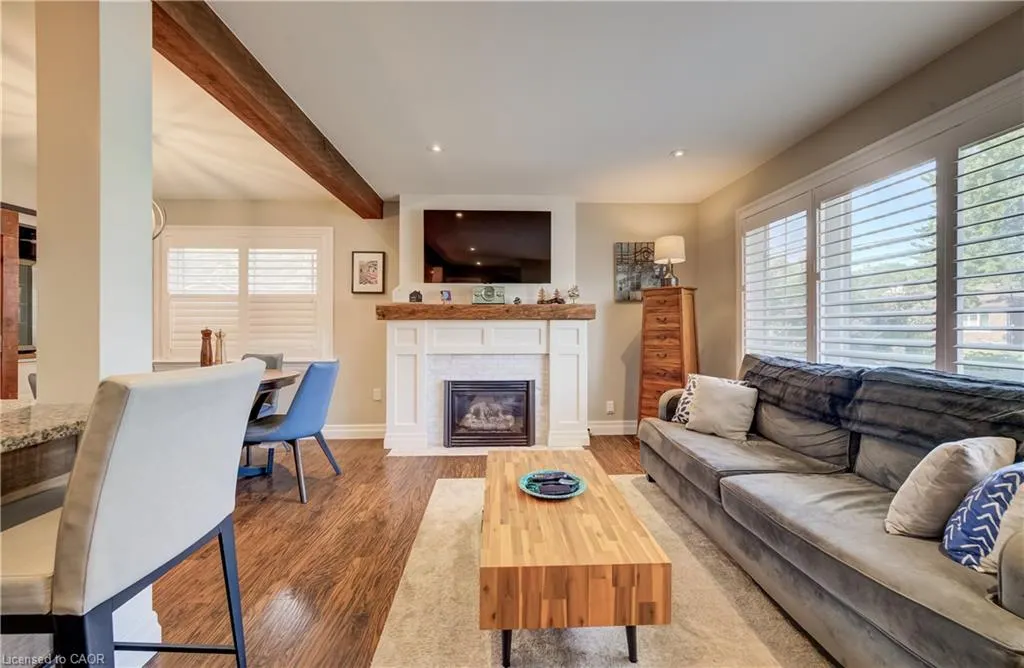 21 Loma Drive