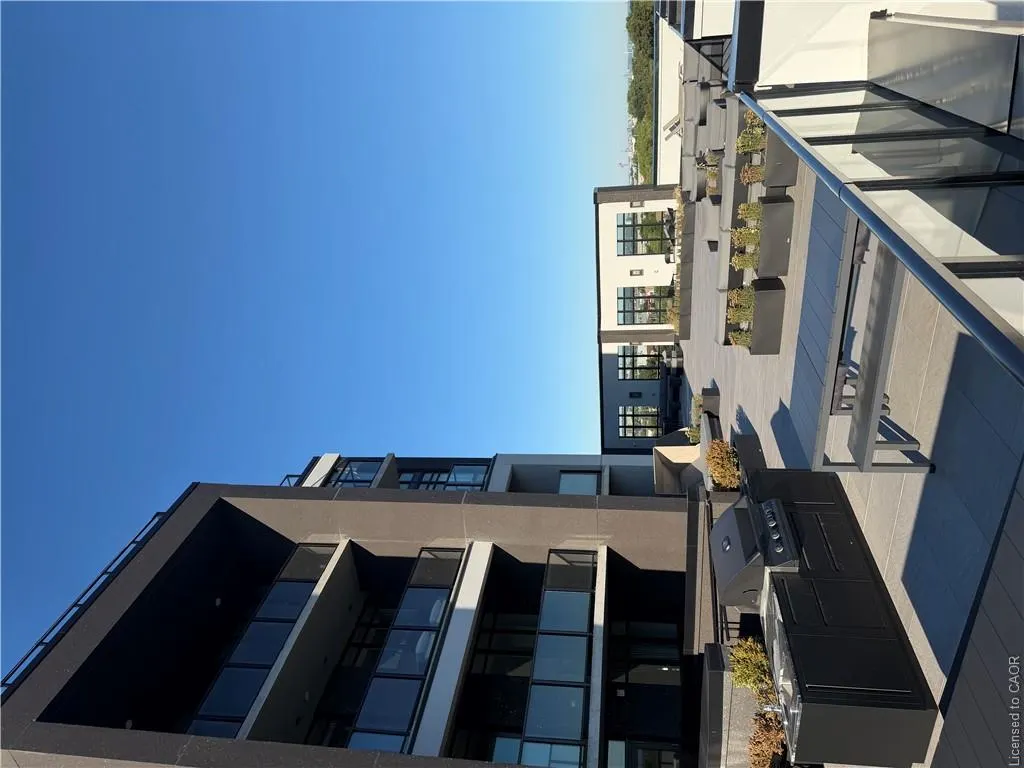 461 Green Road #205