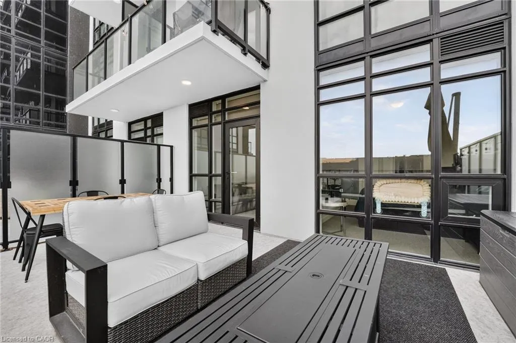 461 Green Road #205