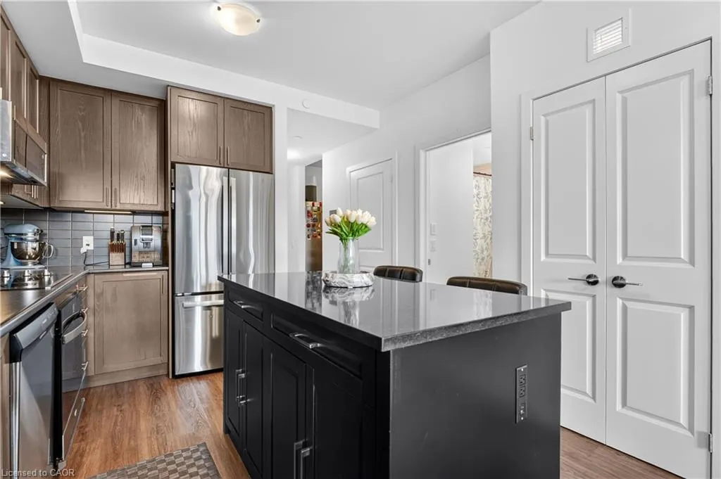 461 Green Road #205