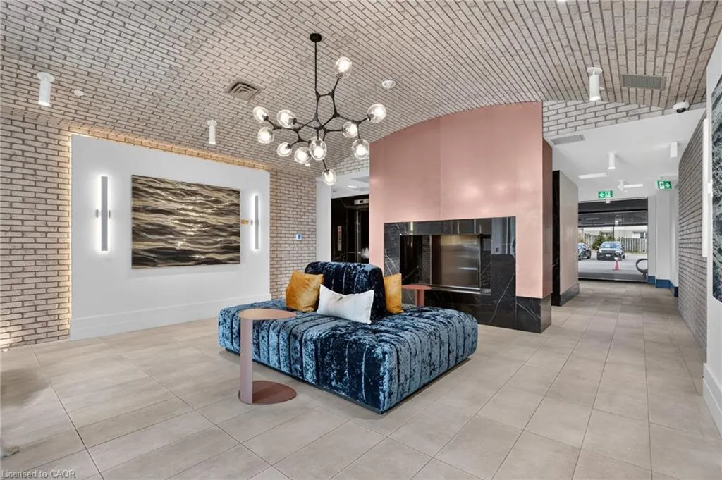 461 Green Road #205