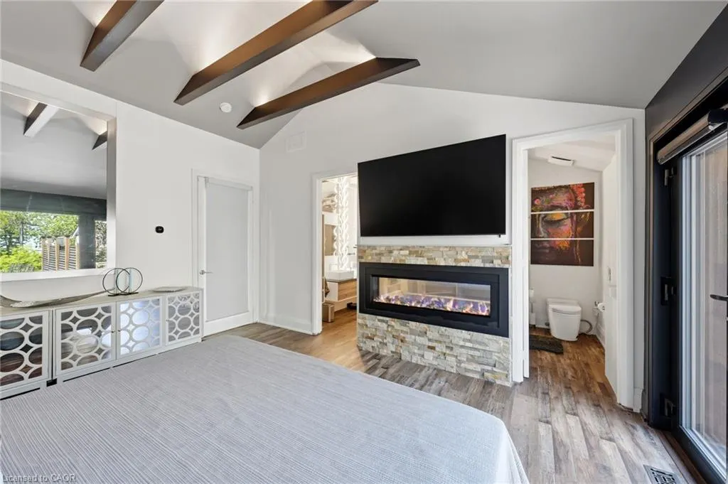 36 Lakeview Drive