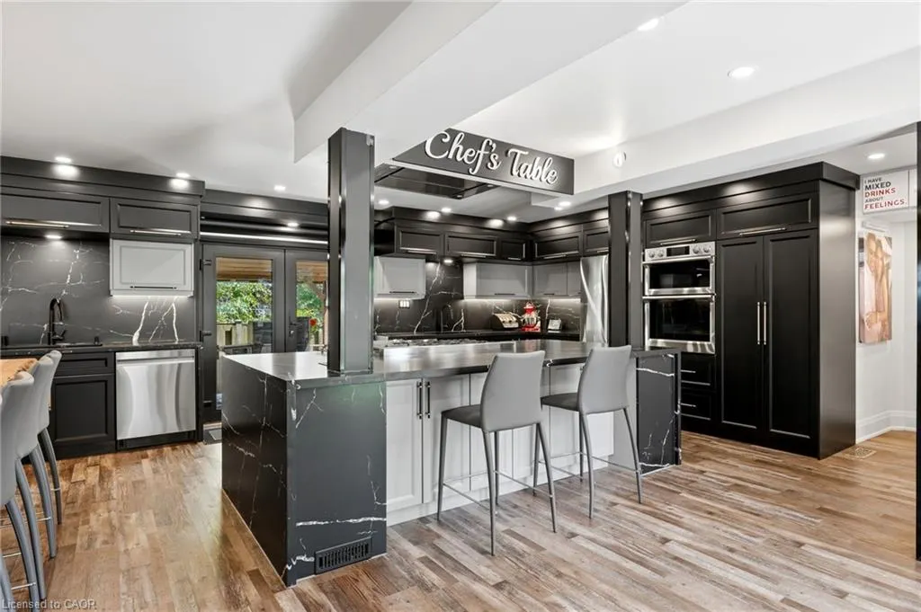 36 Lakeview Drive