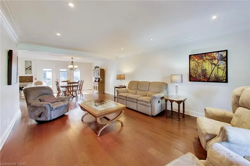 73 Lake Avenue Drive