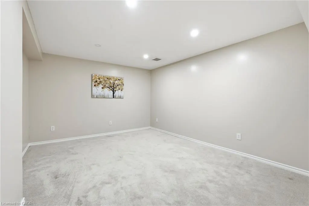 18 Sable Drive