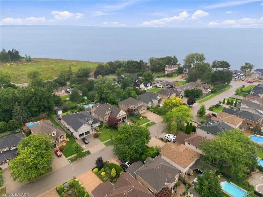 73 Richmond Crescent