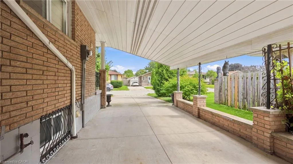 18 Glen Castle Drive