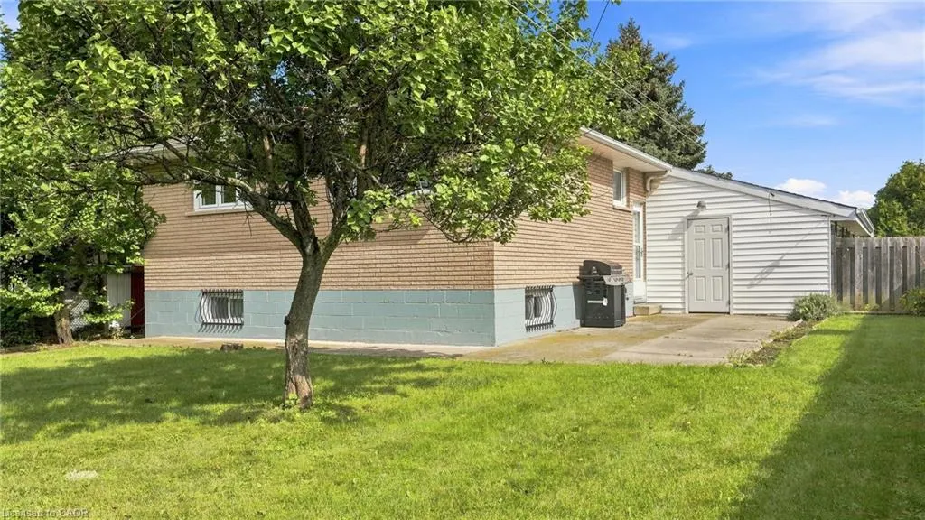 18 Glen Castle Drive