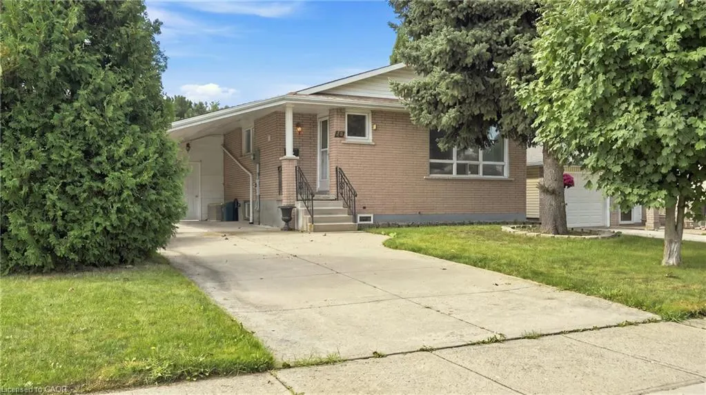 18 Glen Castle Drive