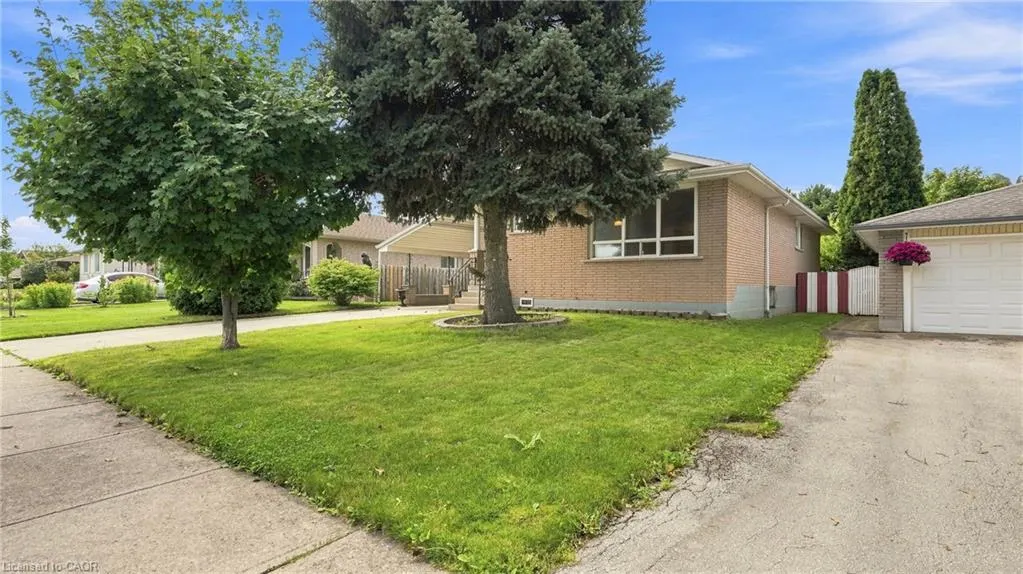 18 Glen Castle Drive