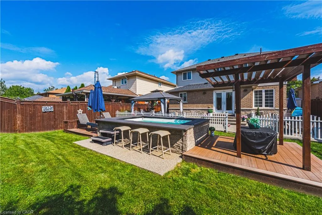 71 Riviera Ridge