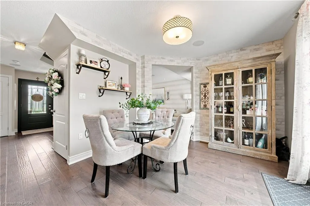 71 Riviera Ridge