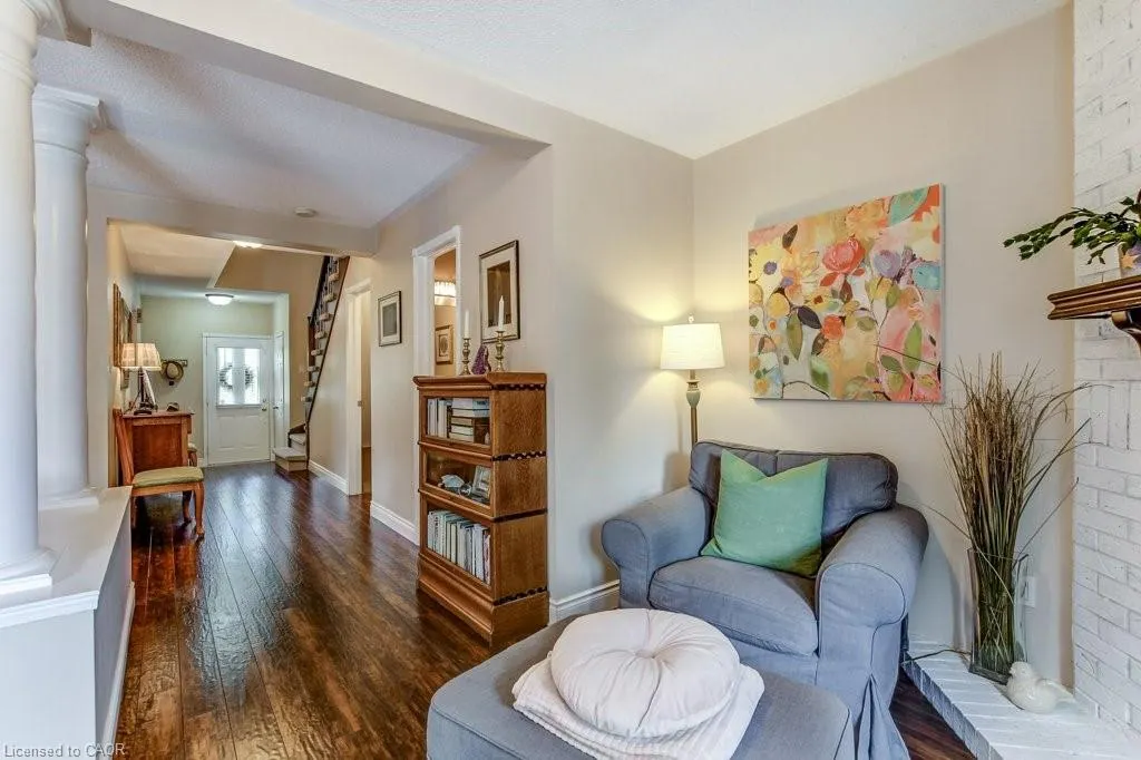 4 Edgewater Drive