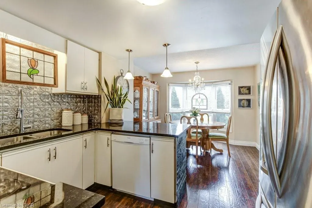 4 Edgewater Drive