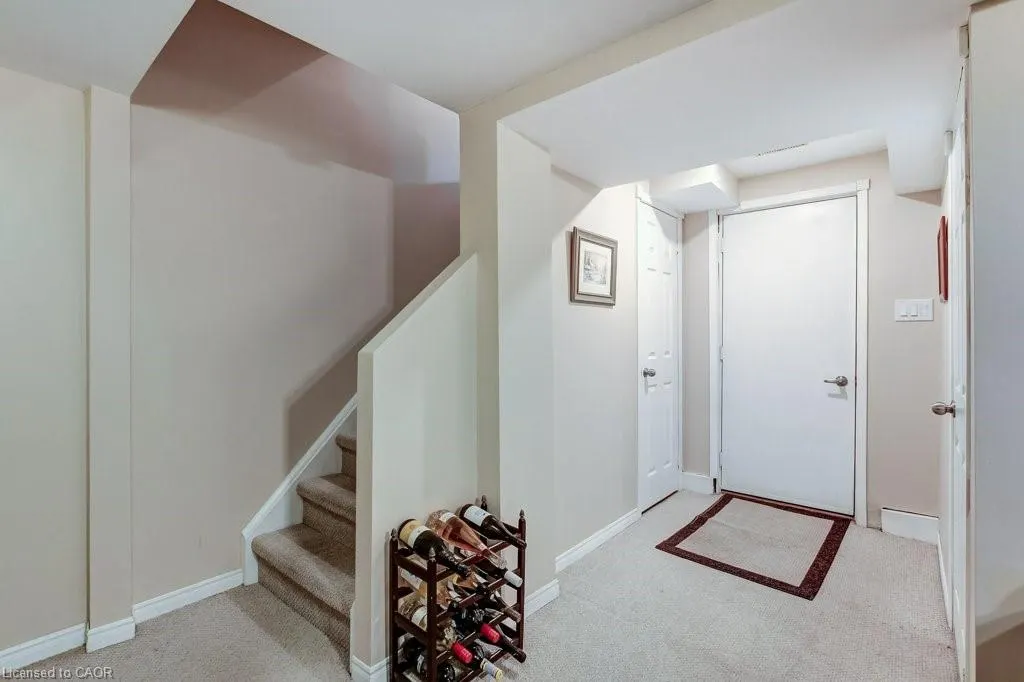 4 Edgewater Drive