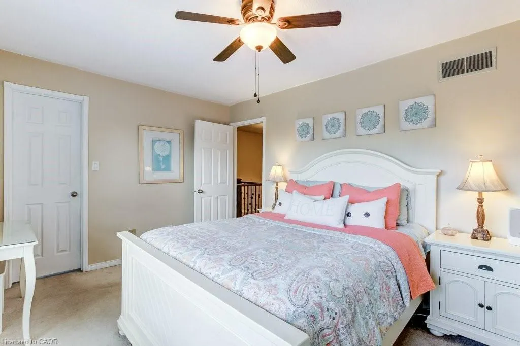 4 Edgewater Drive