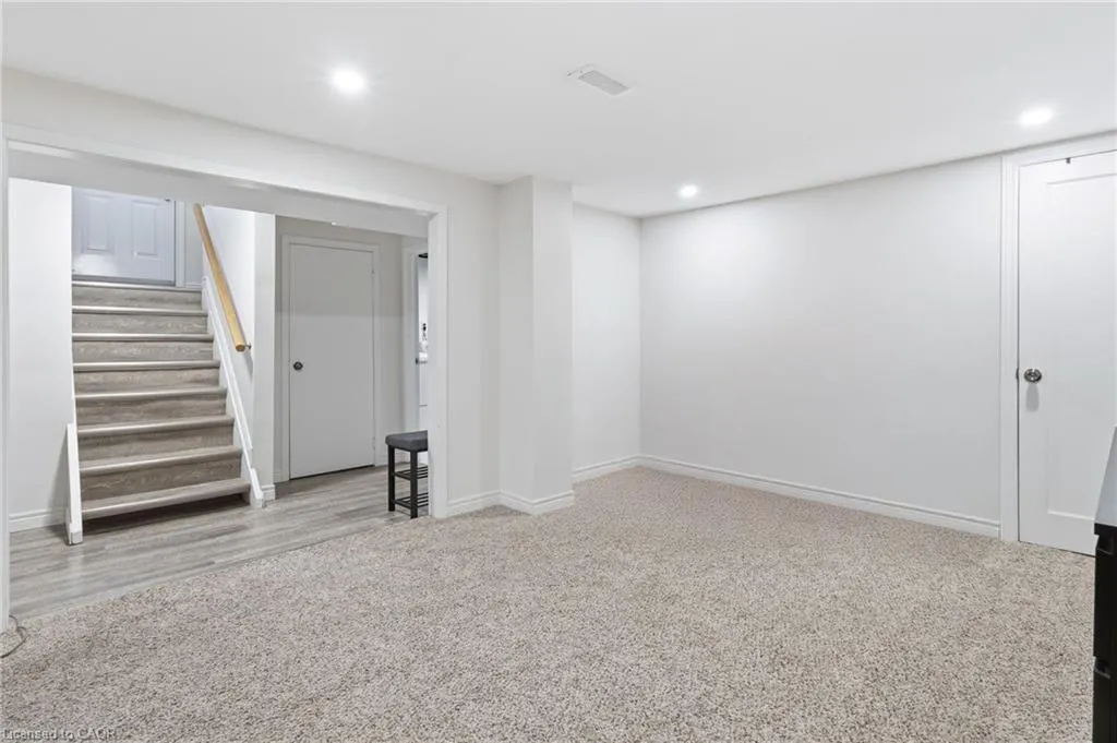 27 Blenheim Drive