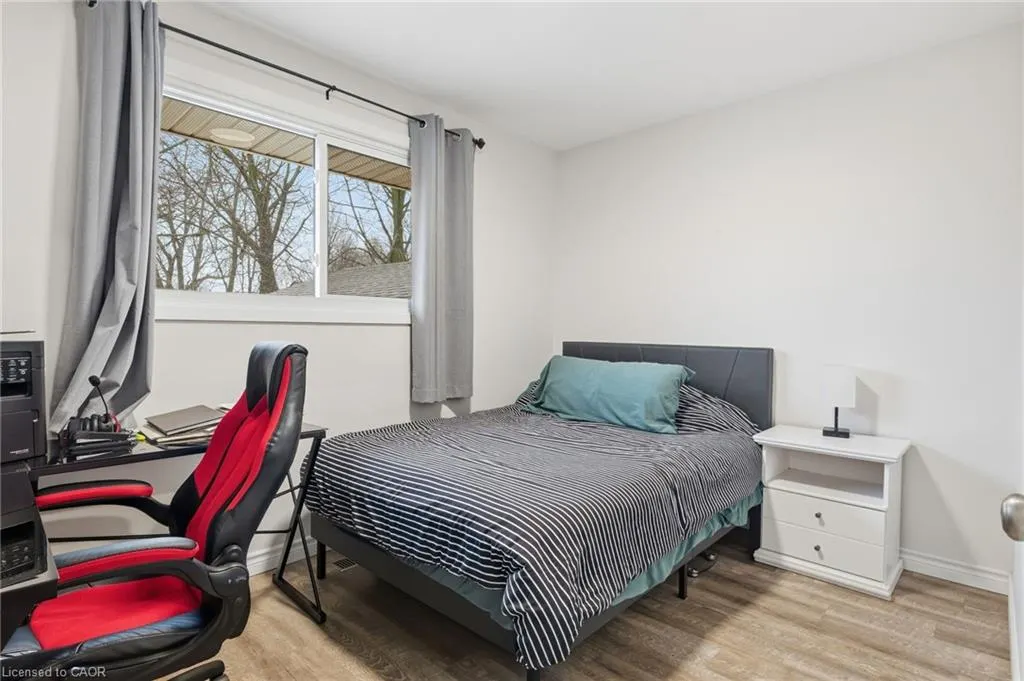 27 Blenheim Drive