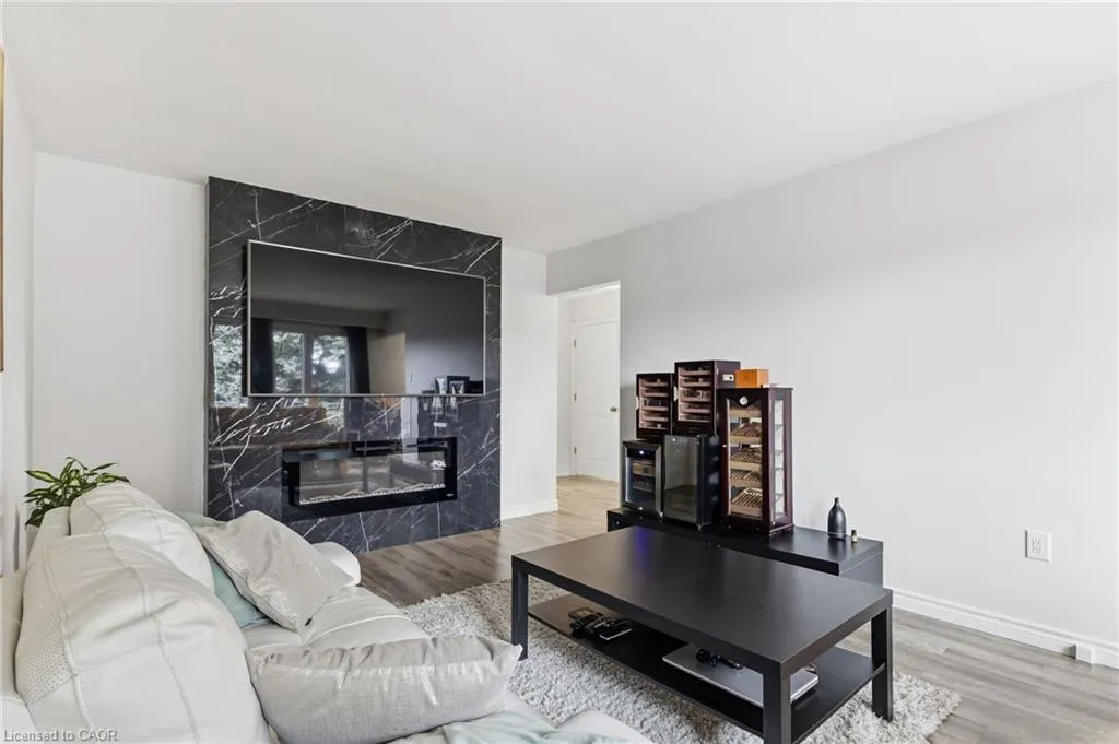 27 Blenheim Drive
