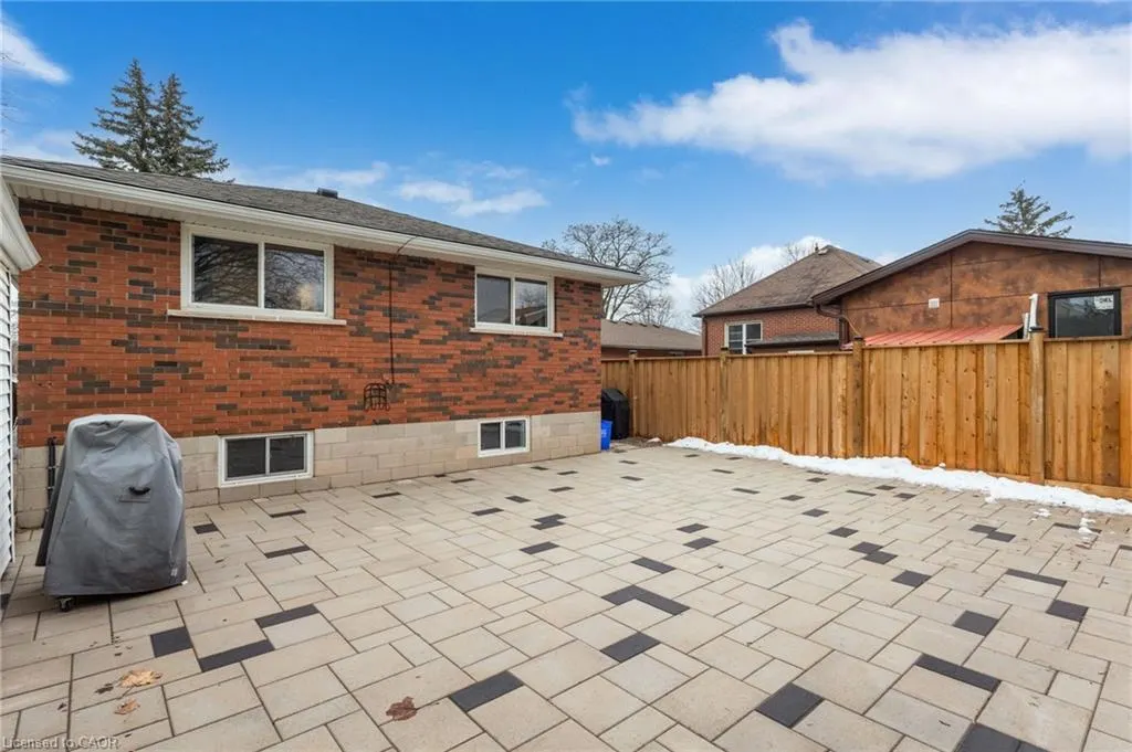 27 Blenheim Drive