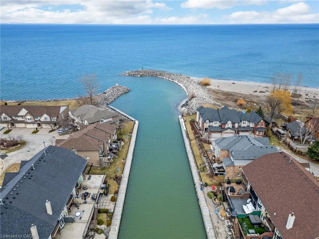 85 Edgewater Drive #10