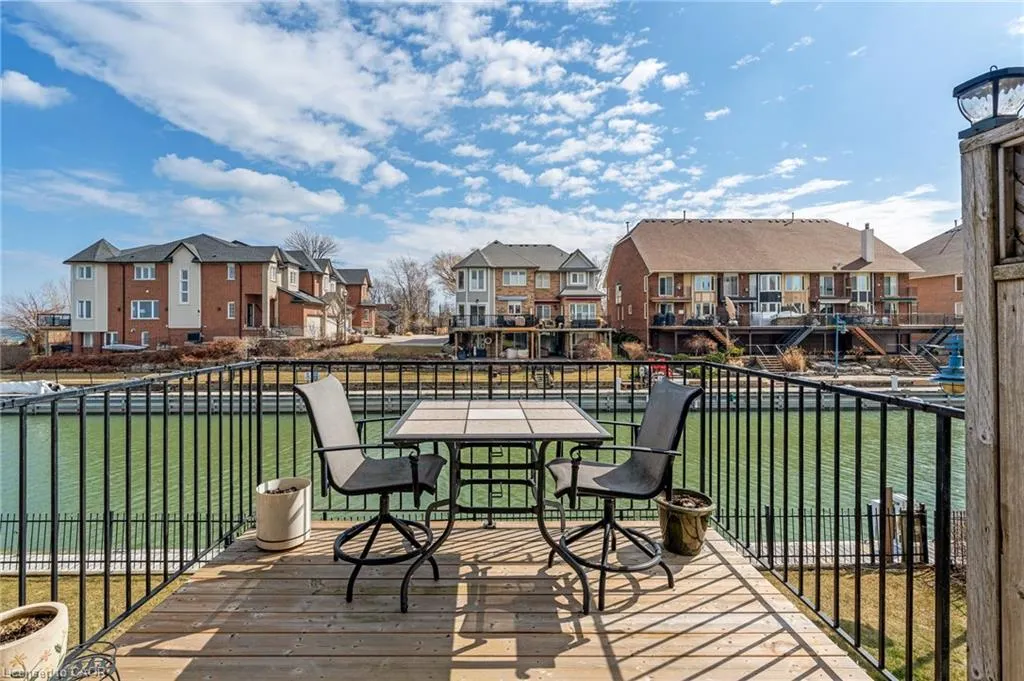 85 Edgewater Drive #10