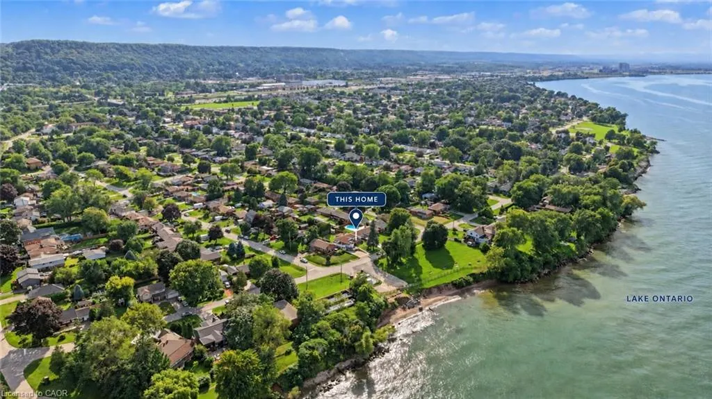 13 Lakeside Drive