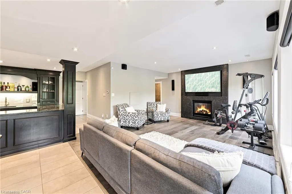123 Tollgate Drive