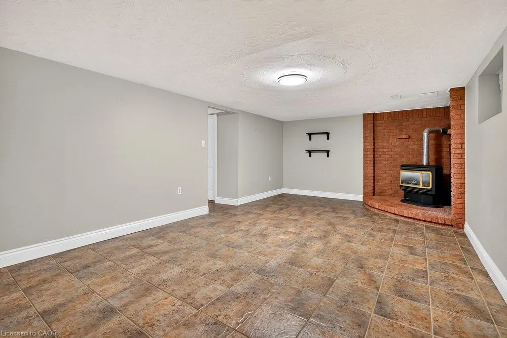 102 Birchlawn Drive