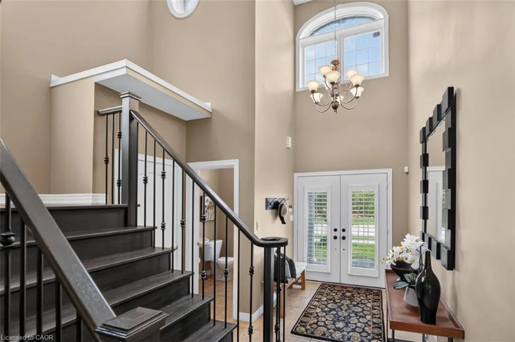 123 Moorland Crescent