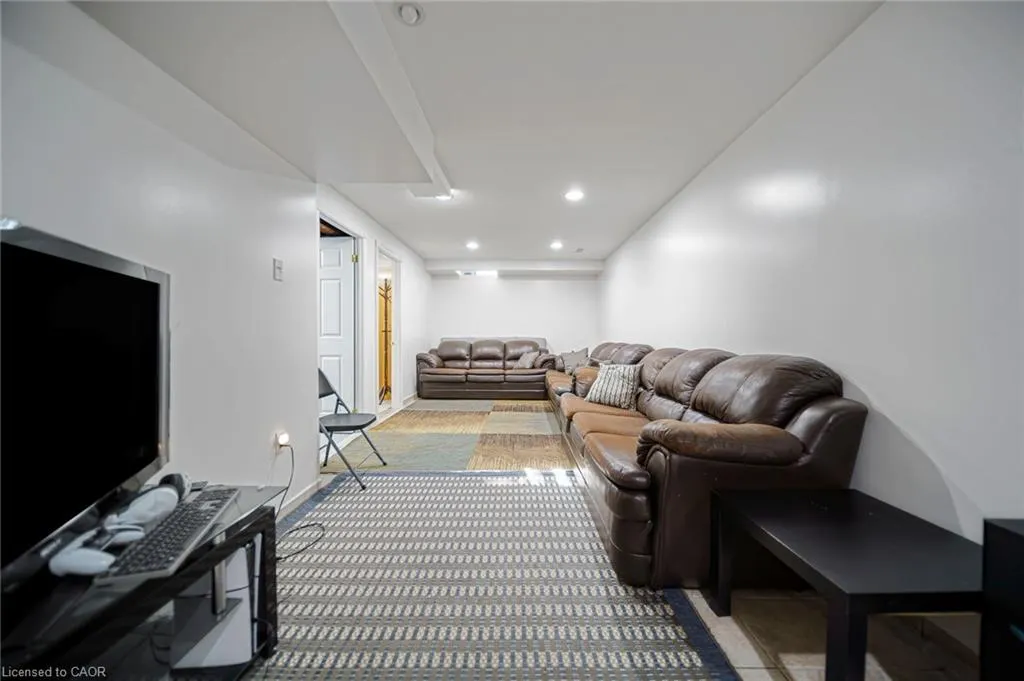800 Paramount Drive #1