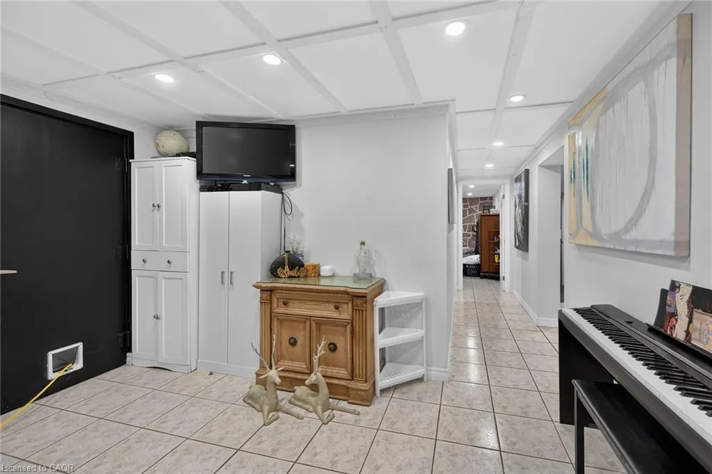 7 Glen Allen Drive