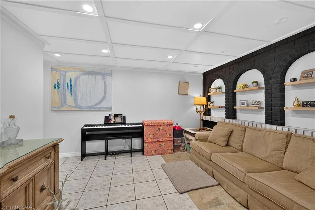7 Glen Allen Drive