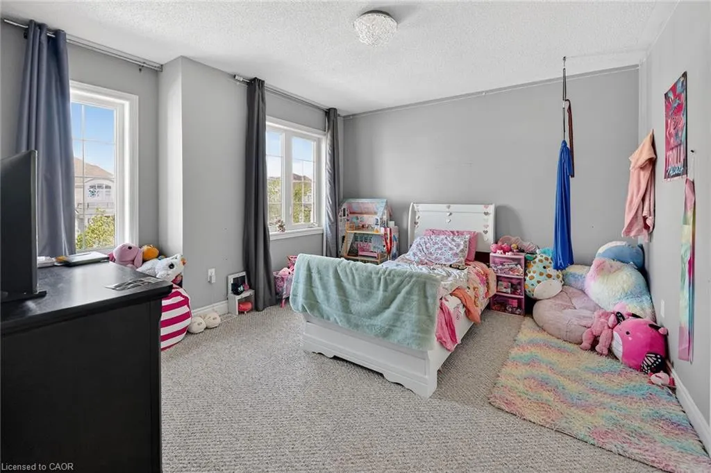 82 Chaumont Drive