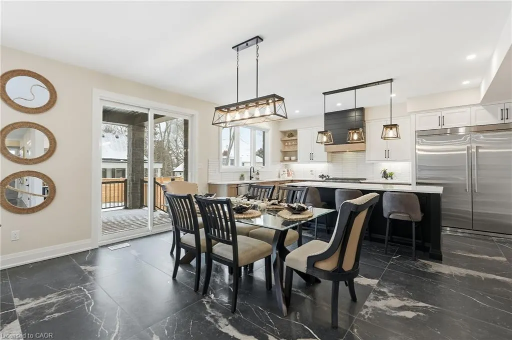 7 Bartlett Avenue