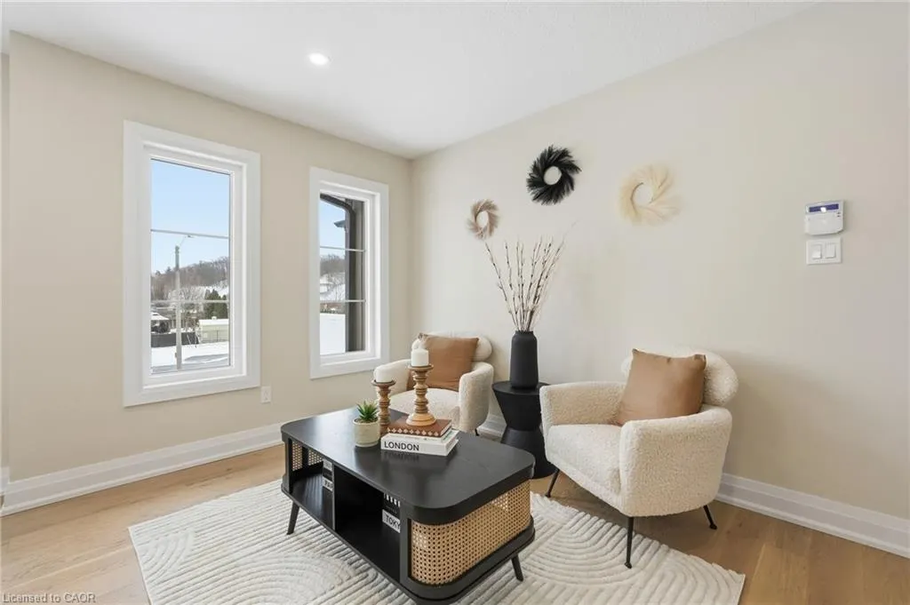 7 Bartlett Avenue
