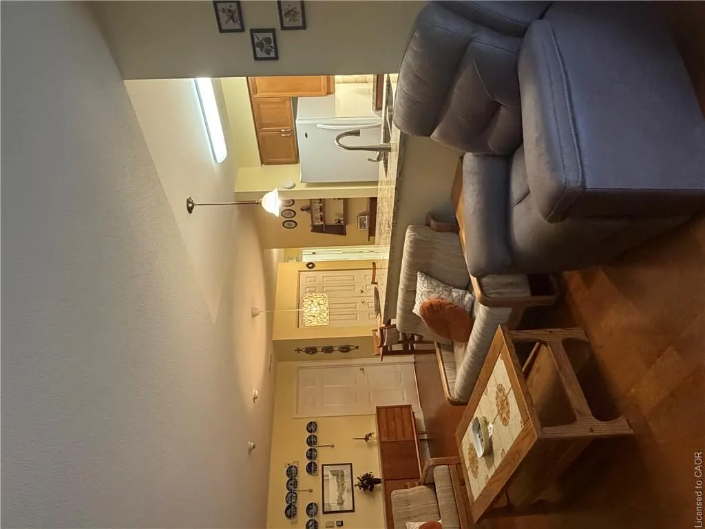 275 Main Street E #001